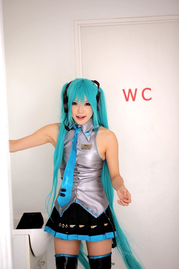 db6c26e45411315fabc0eb8c5515a6c03b91190b-700.jpg