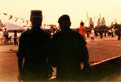 B004848_1-R1-28-29.JPG