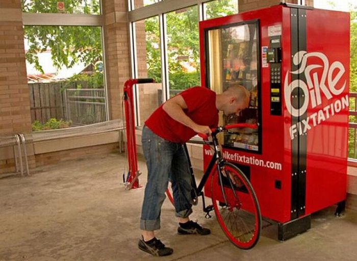 selfservebikerepairkios2.jpg