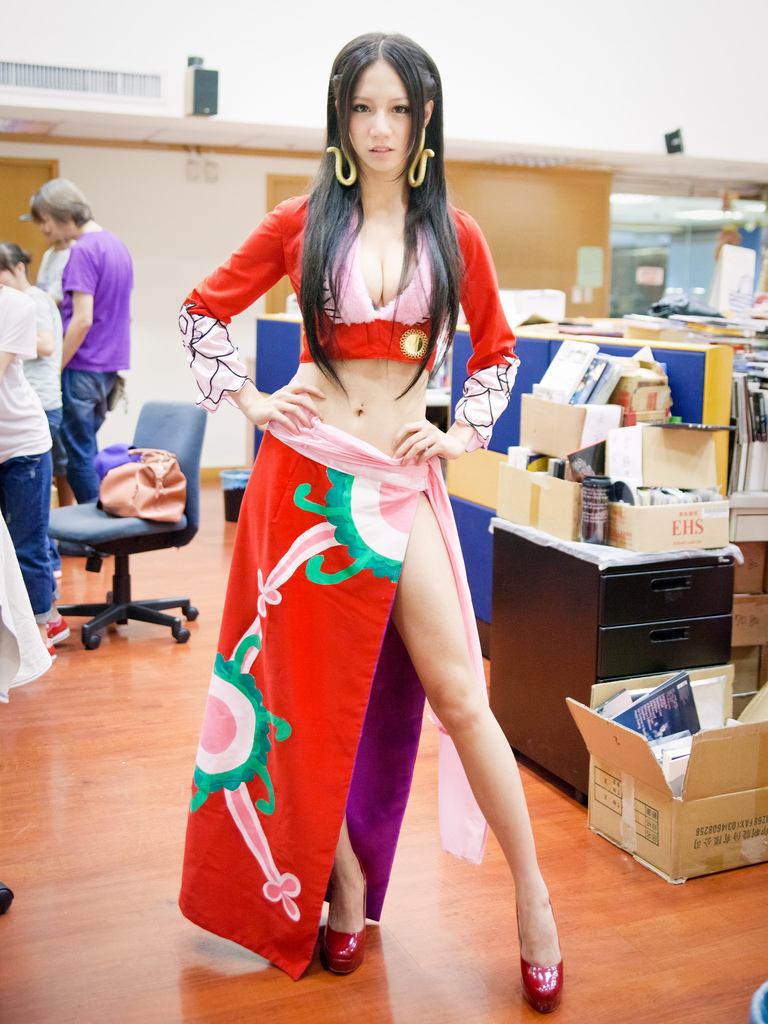 one_piece_boa_hancock_cosplay_by_sunny_lin_065.jpg