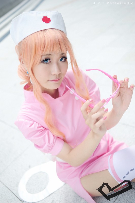 sheryl_nome_nurse_cosplay035.jpg