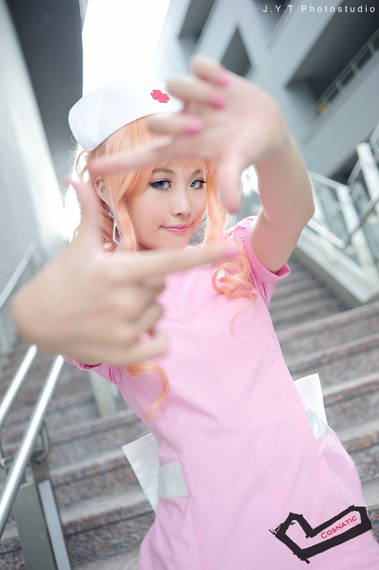 sheryl_nome_nurse_cosplay049.jpg