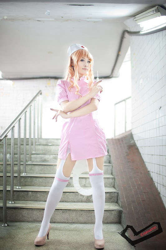sheryl_nome_nurse_cosplay070.jpg