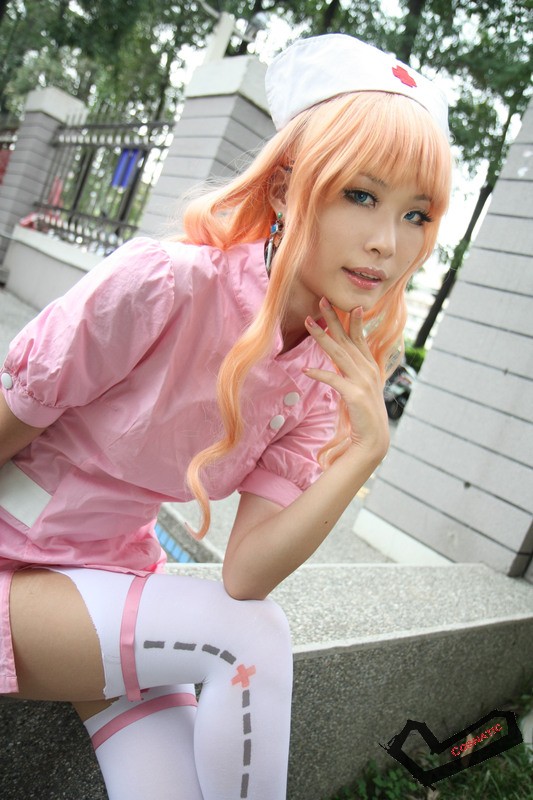 sheryl_nome_nurse_cosplay069.jpg