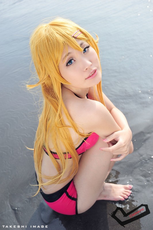kousaka_kirino_swimsuit_cosplay_007.jpg