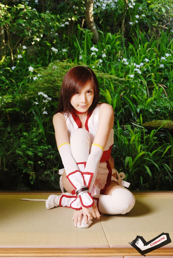white_loca_008.jpg