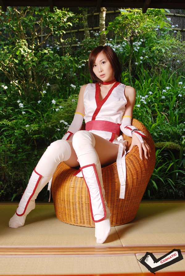 white_loca_027.jpg