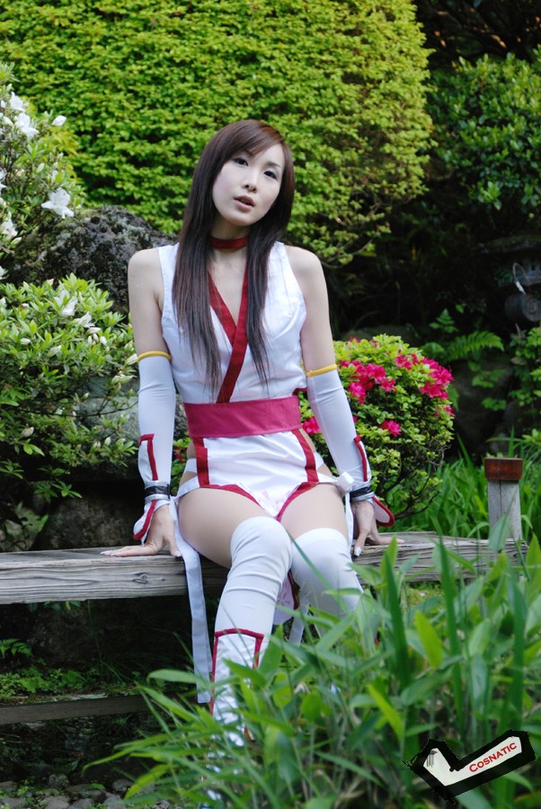 white_loca_050.jpg