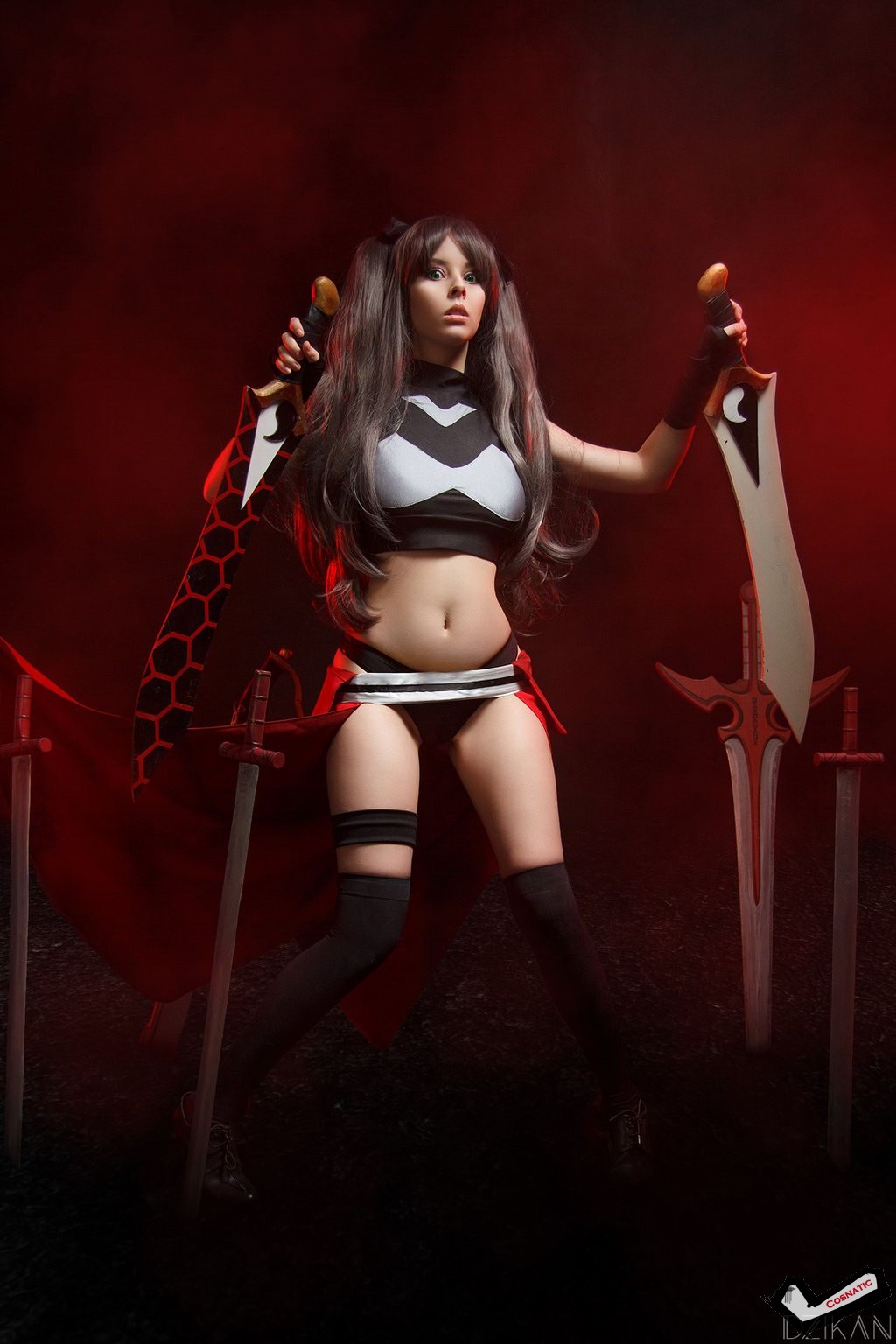 08_fate_stay_night_rin_tohsaka_archer_ver_cosplay_by_disharmonica_da029m9.jpg